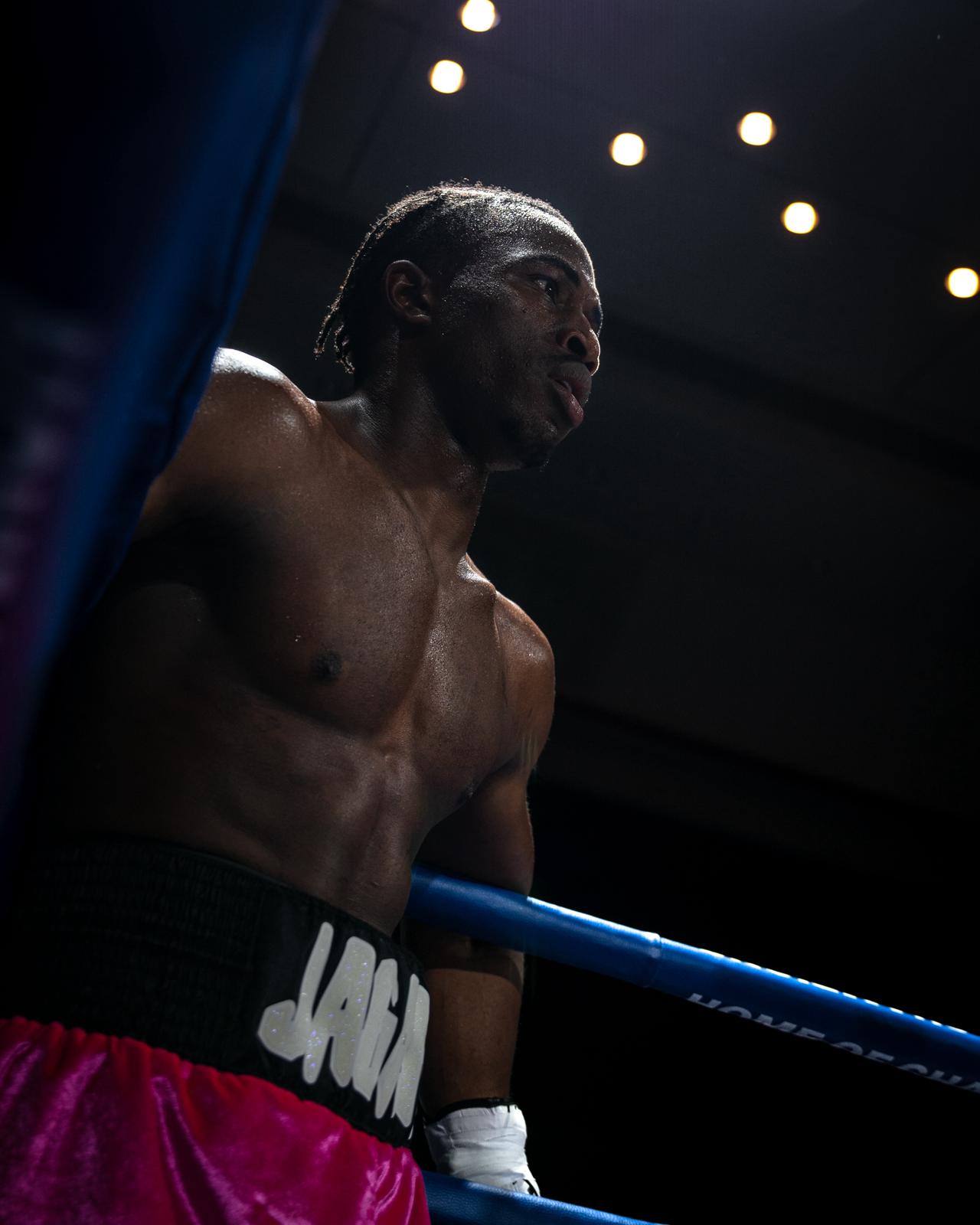 Omar Jagana, Boxer bei Primora Boxing